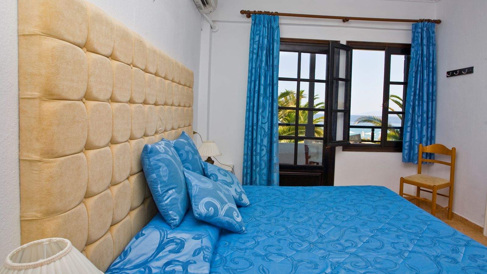 rooms-single-room-garden-view