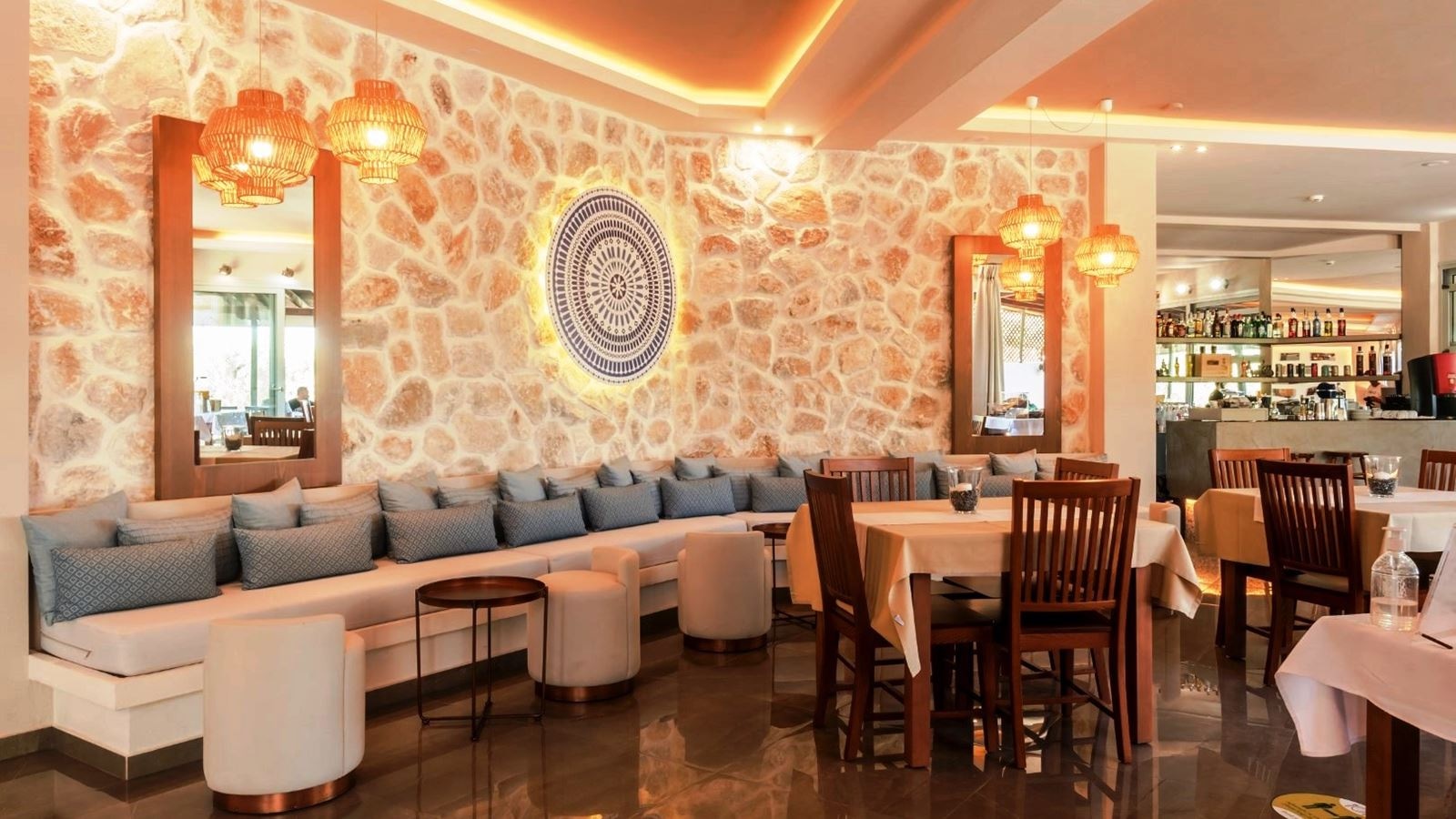 restaurants-restaurants