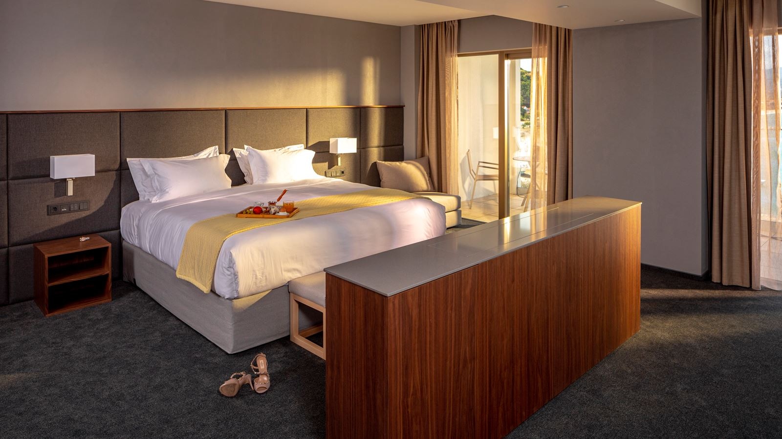 rooms-supreme-sea-view-suite