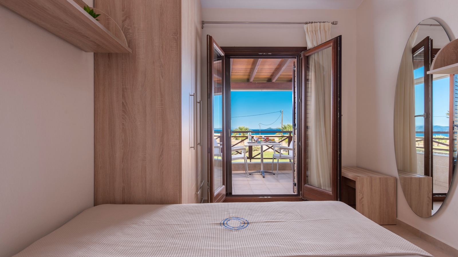 rooms-superior-villa-sea-view