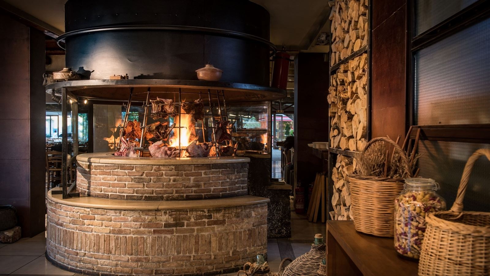 restaurants-petousis-a-la-carte-restaurant