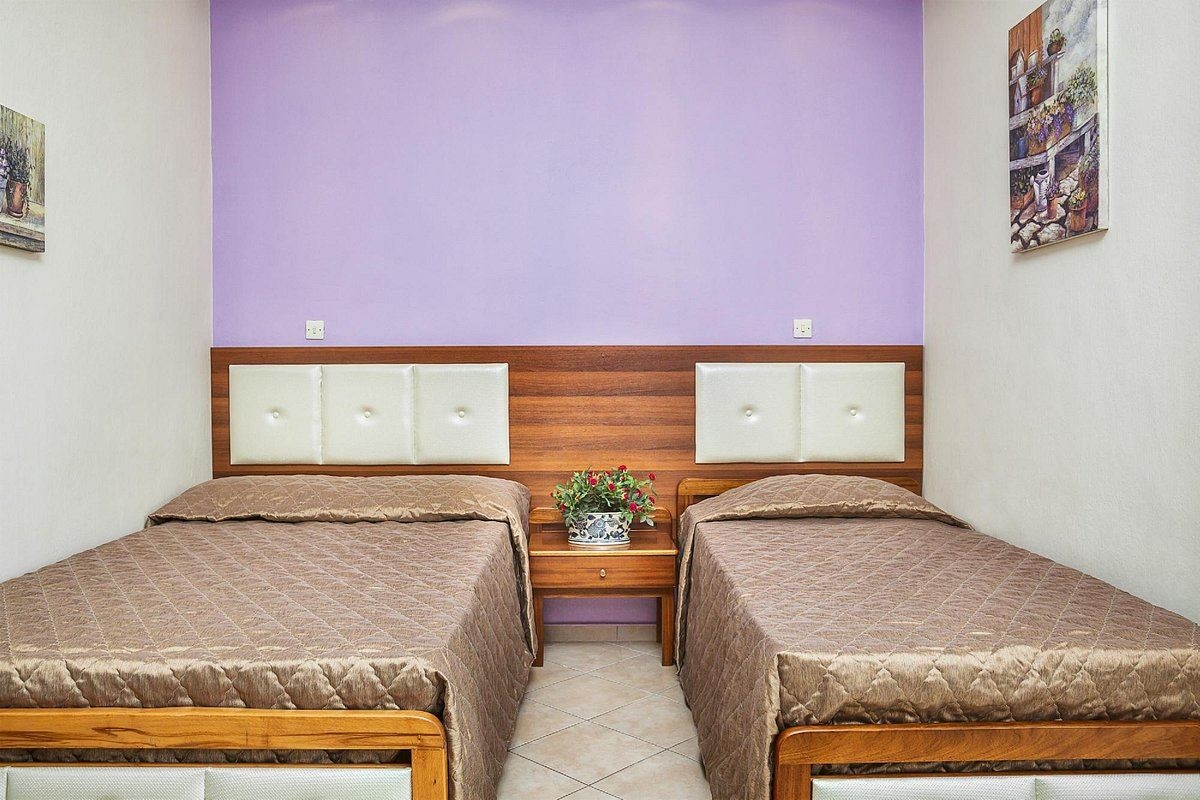 rooms-double-or-twin-room