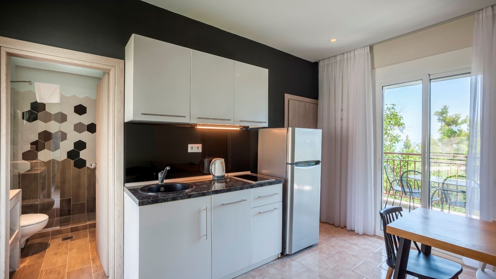 rooms-twobedroom-suite