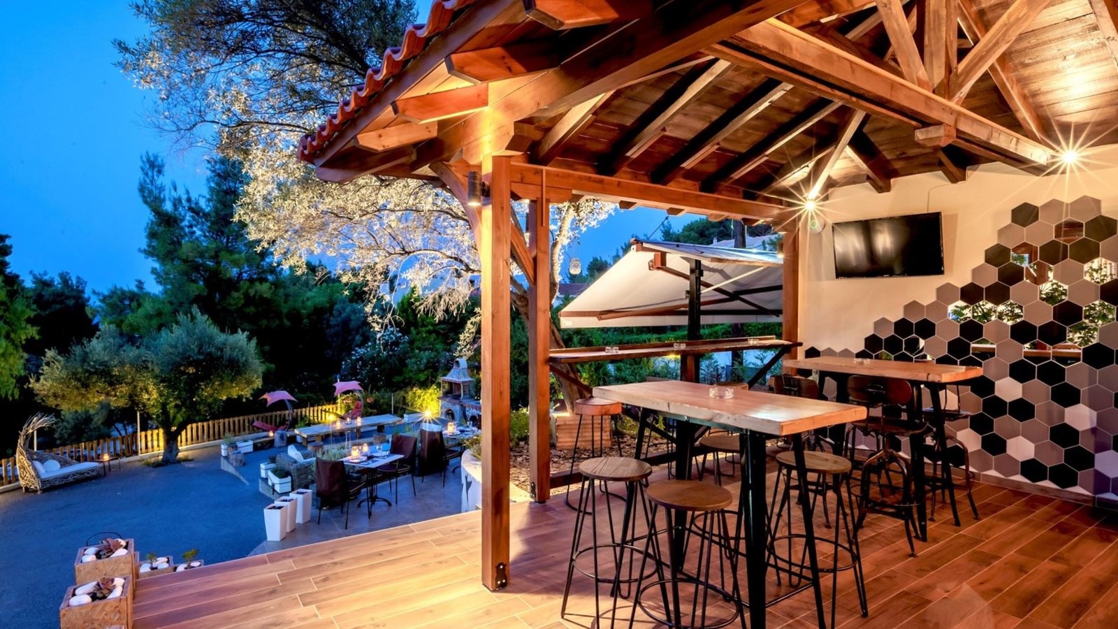 restaurants-the-bird