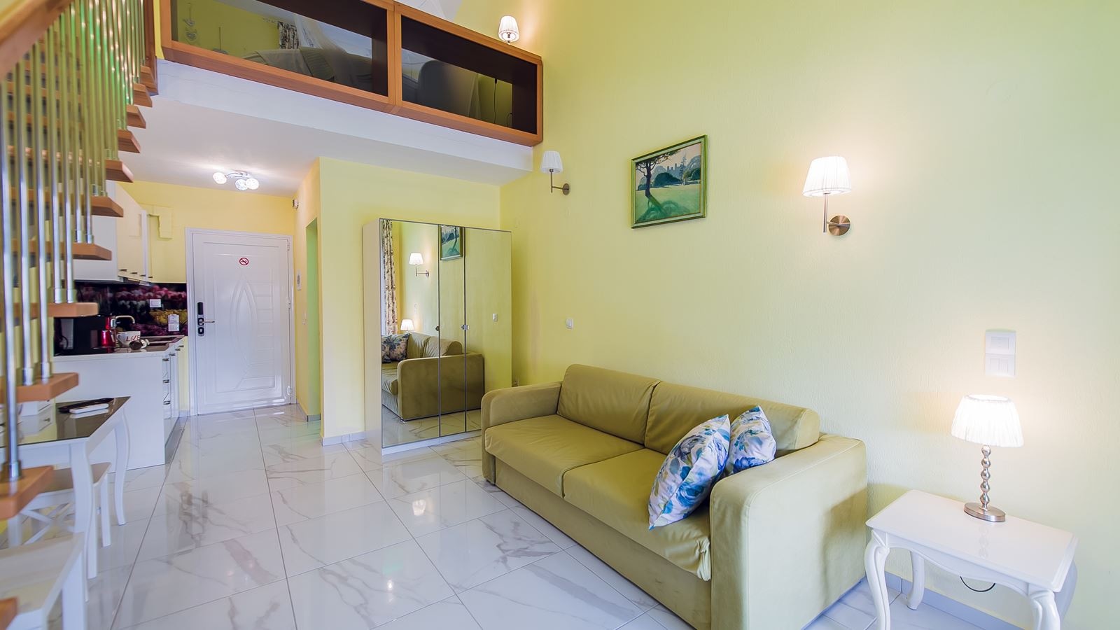 rooms-luxury-suite-split-level