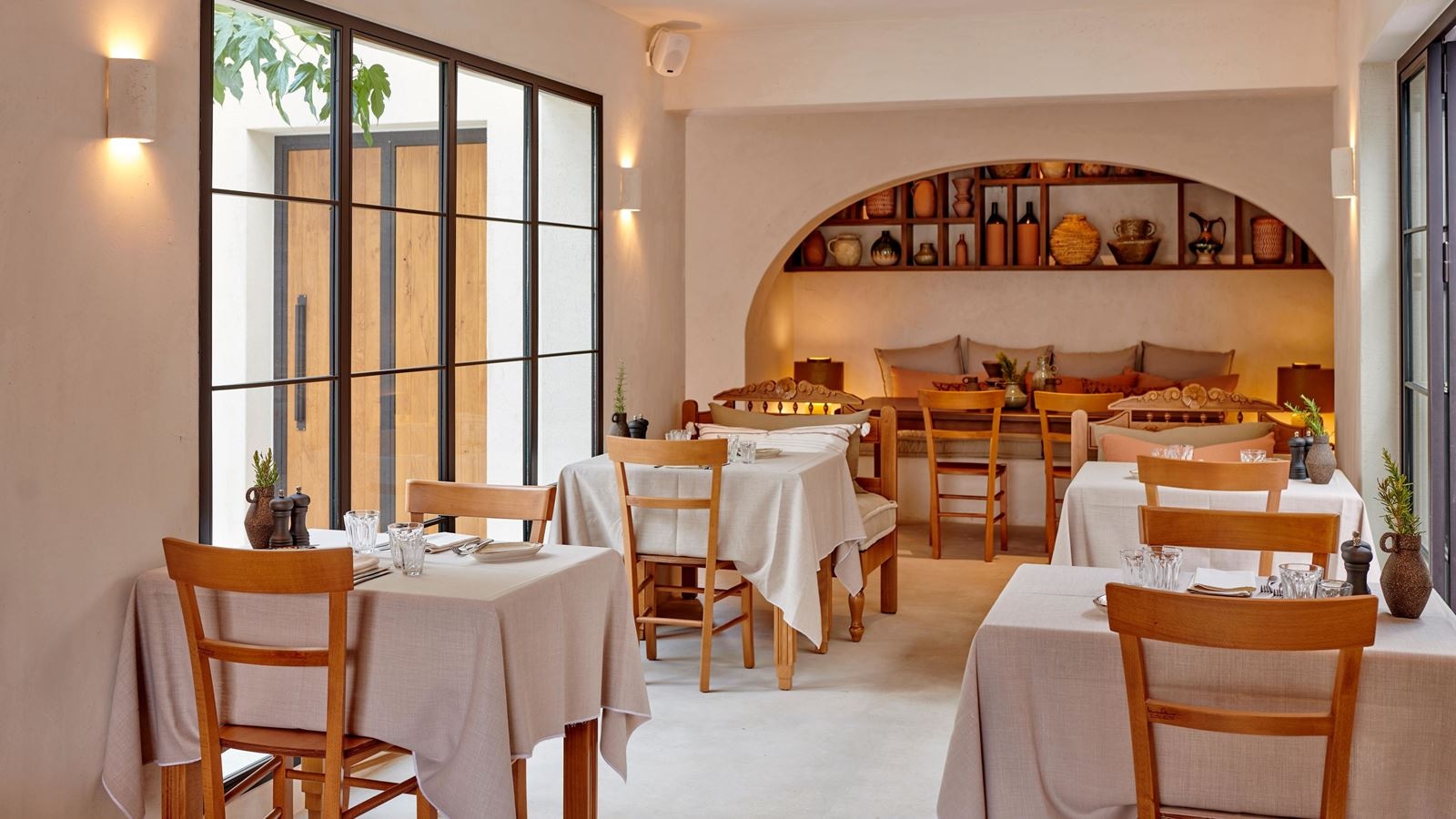 restaurants-rodies-traditional-cretan-restaurant