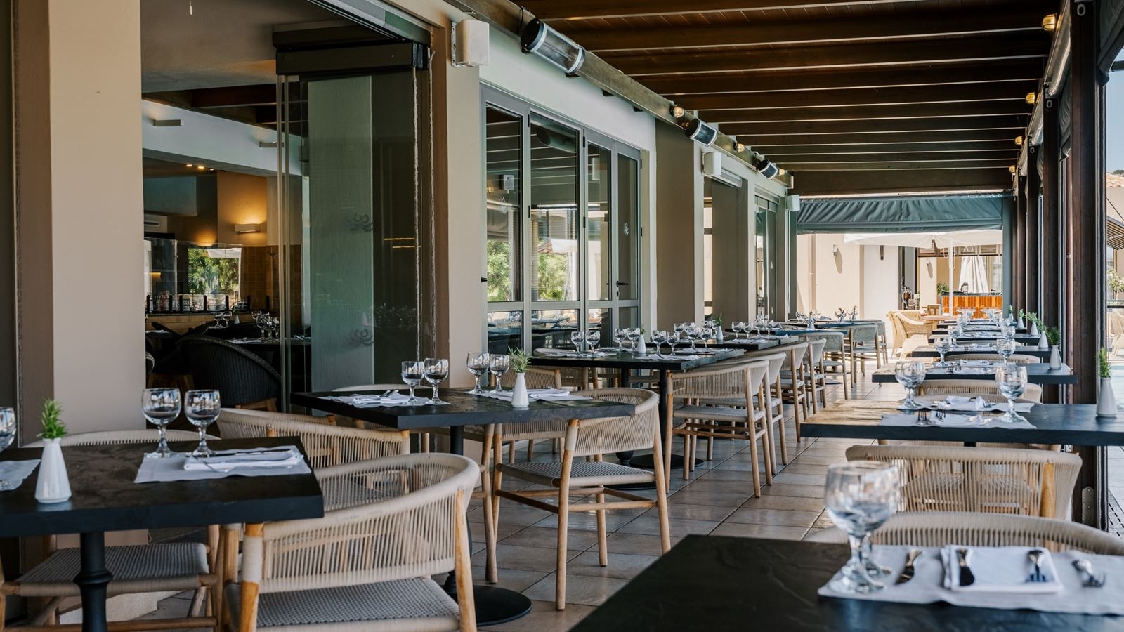 restaurants-main-restaurant