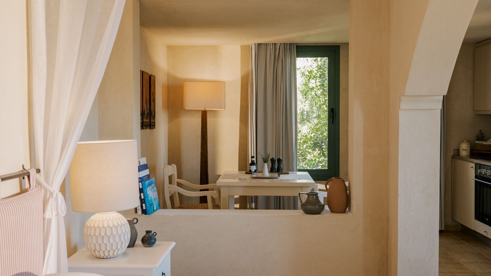 rooms-junior-suite-with-kitchenette