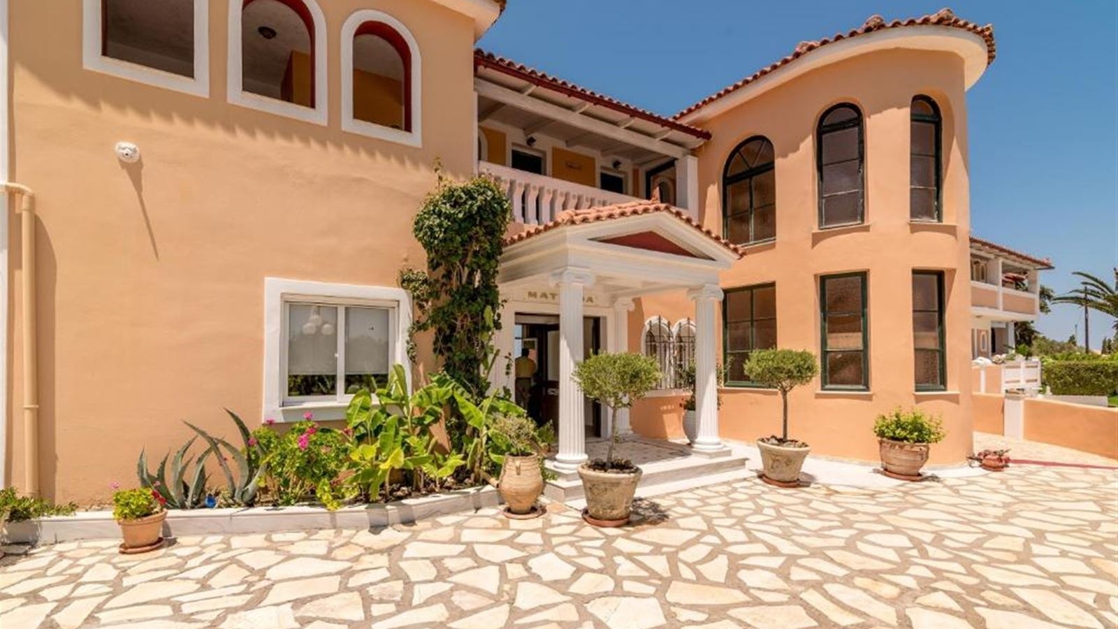 general-main-building