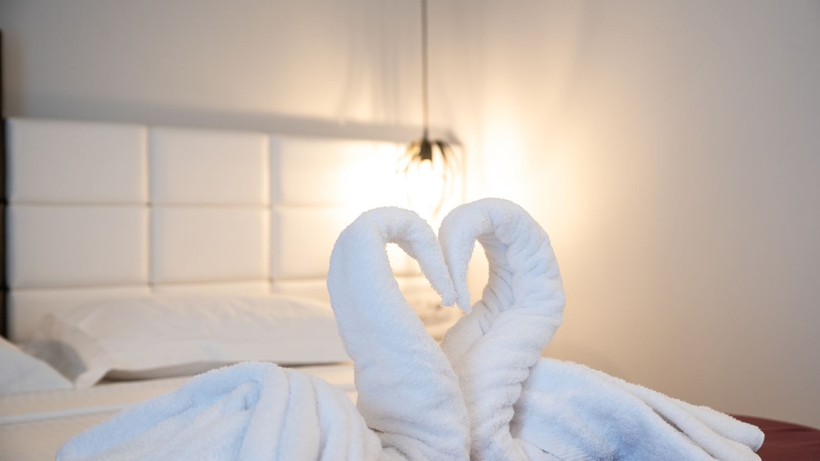 rooms-deluxe-double-room