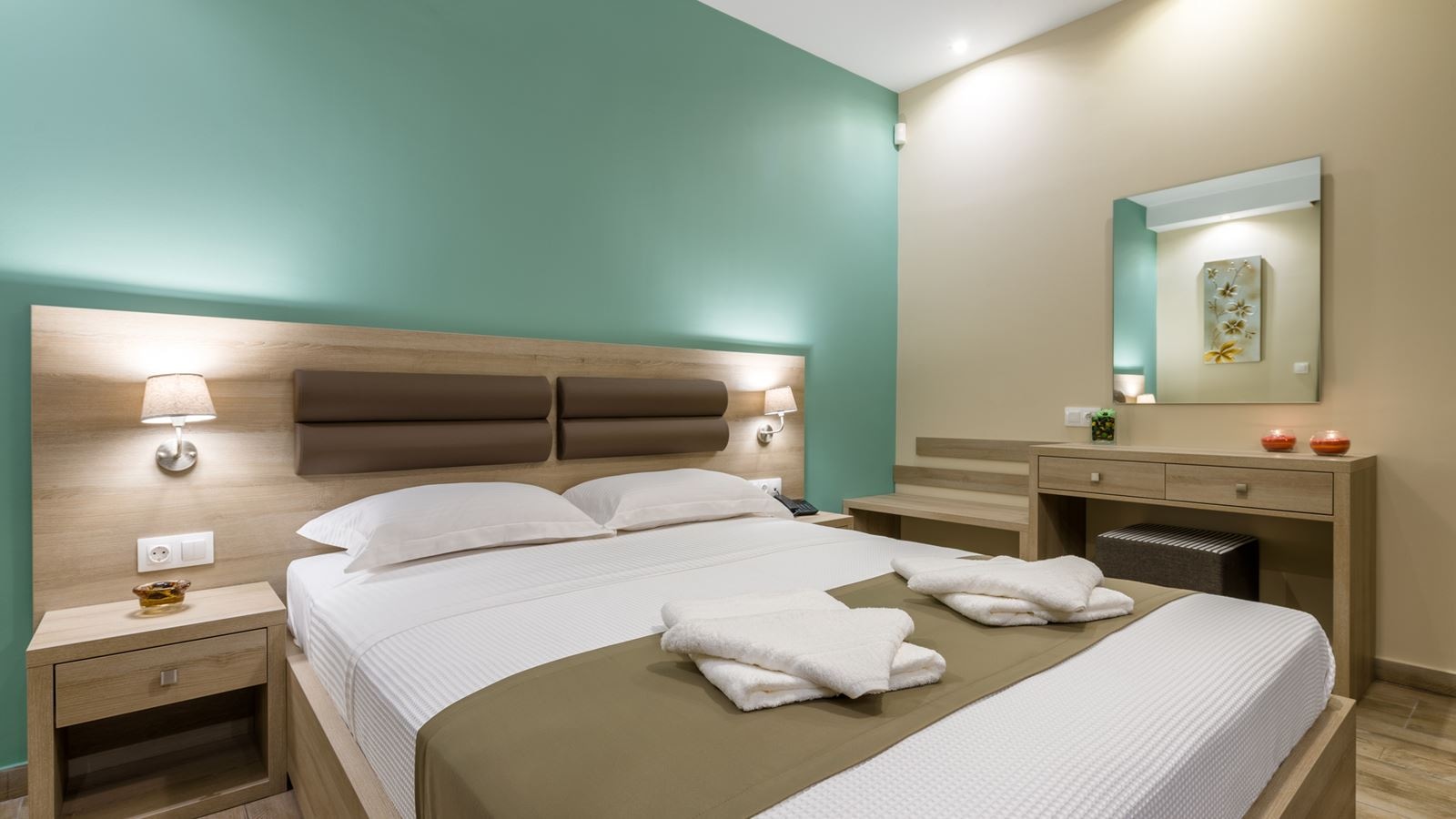 rooms-deluxe-double-room