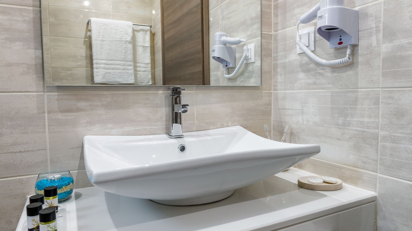 rooms-apartment-2-bedroom