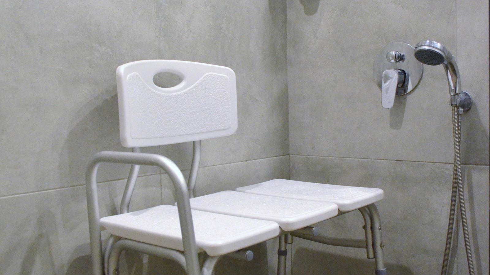 rooms-side-sea-and-garden-view