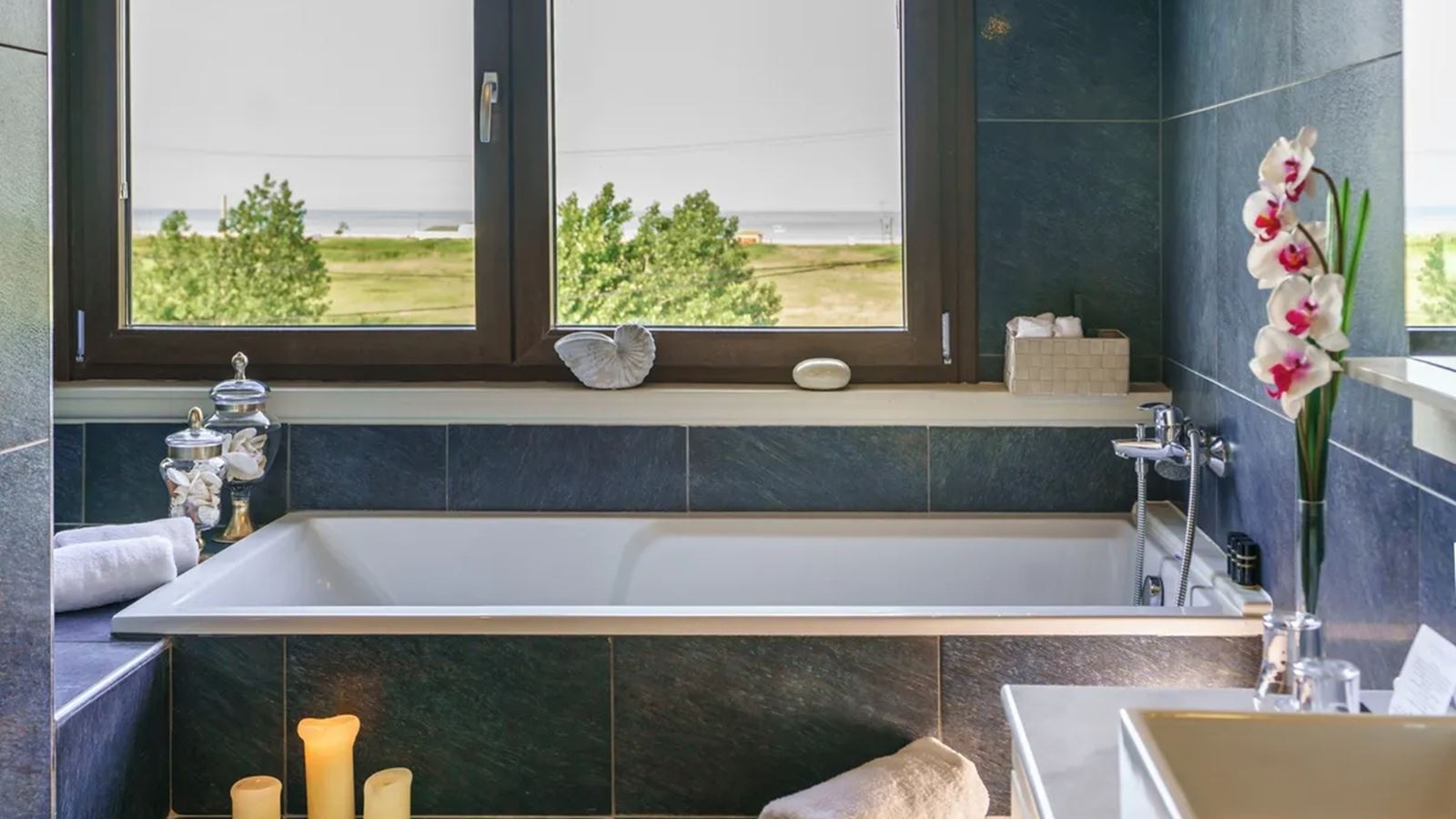 rooms-junior-suite-sea-view