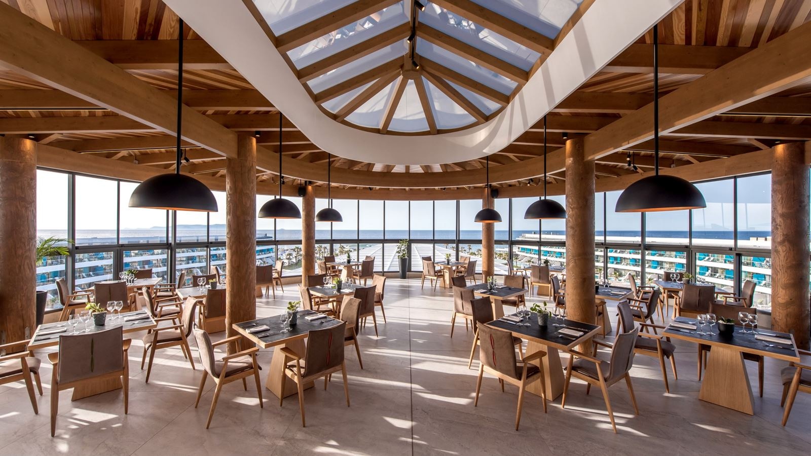 restaurants-argentinian-steak-house-a-la-carte-restaurant