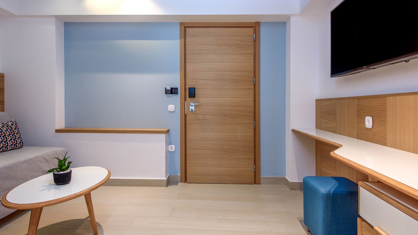 rooms-superior-exclusive-room-with-pool-or-sea-view