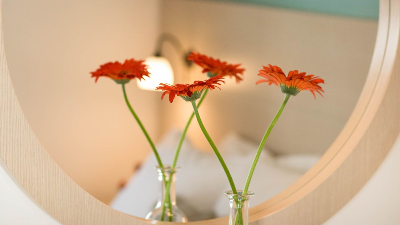 rooms-double-room-with-side-sea-view