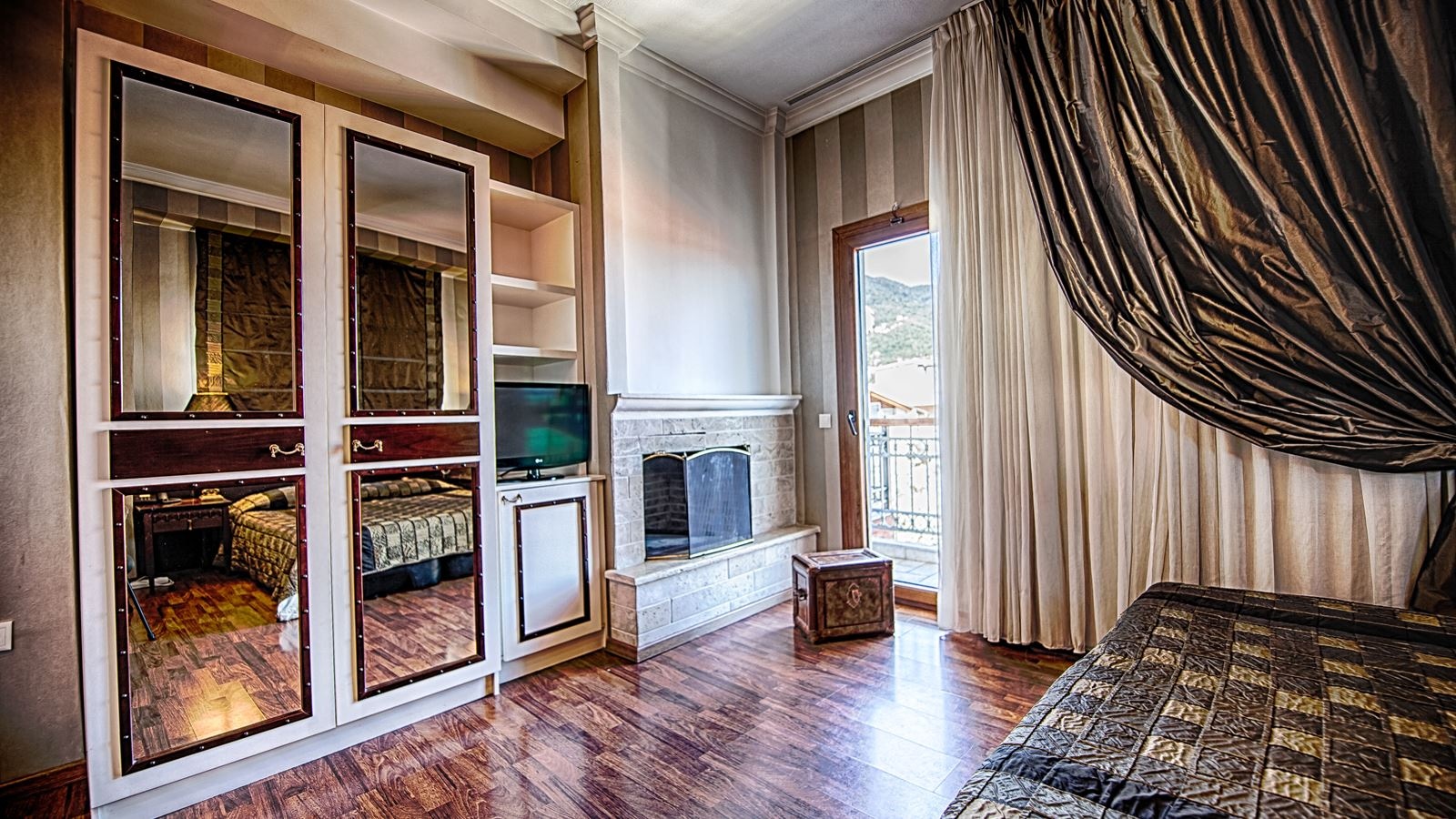 rooms-superior-double-room