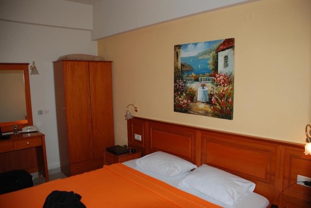 rooms-classic-quadruple-room