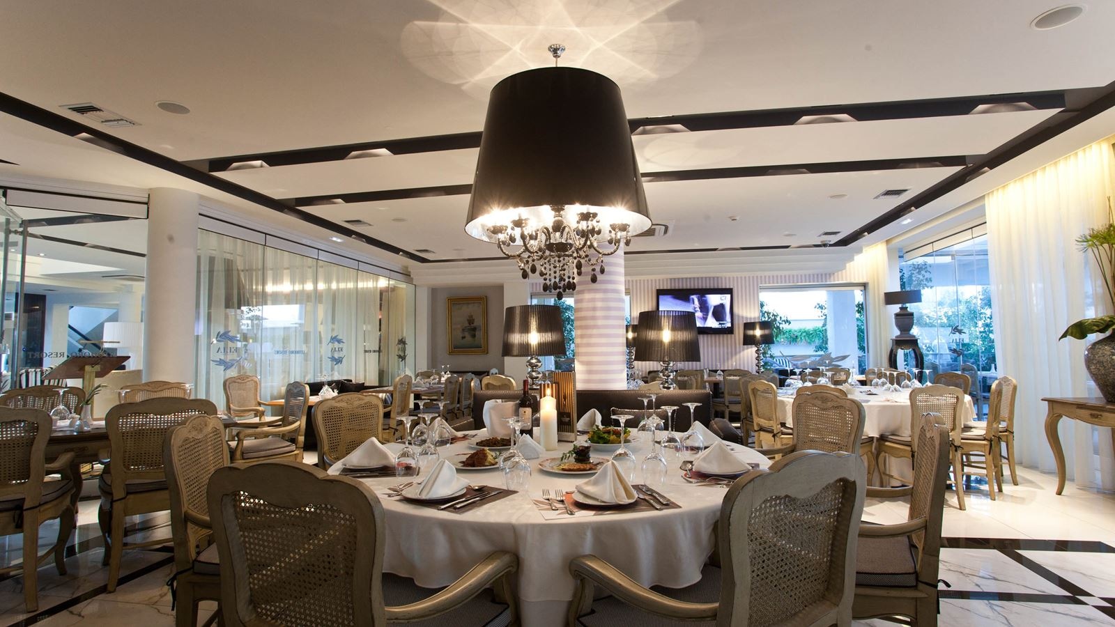 restaurants-elia-restaurant