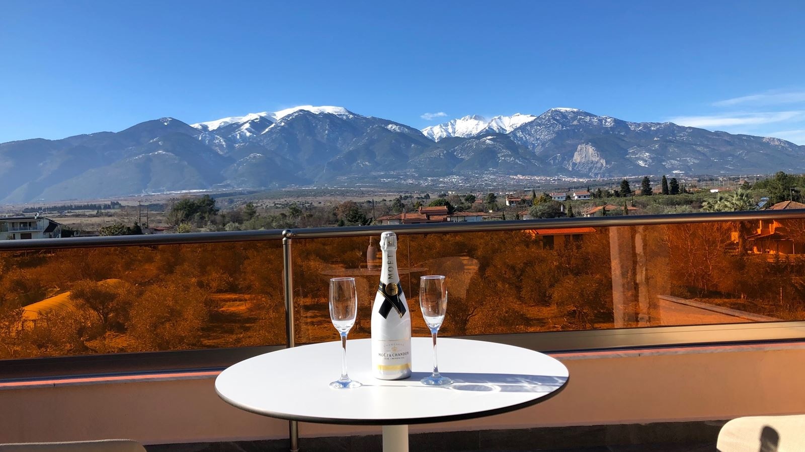 rooms-superior-double-olympus-view