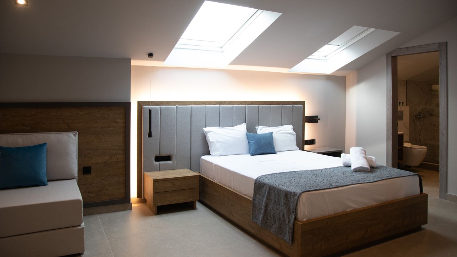 rooms-double-standard-room-attic