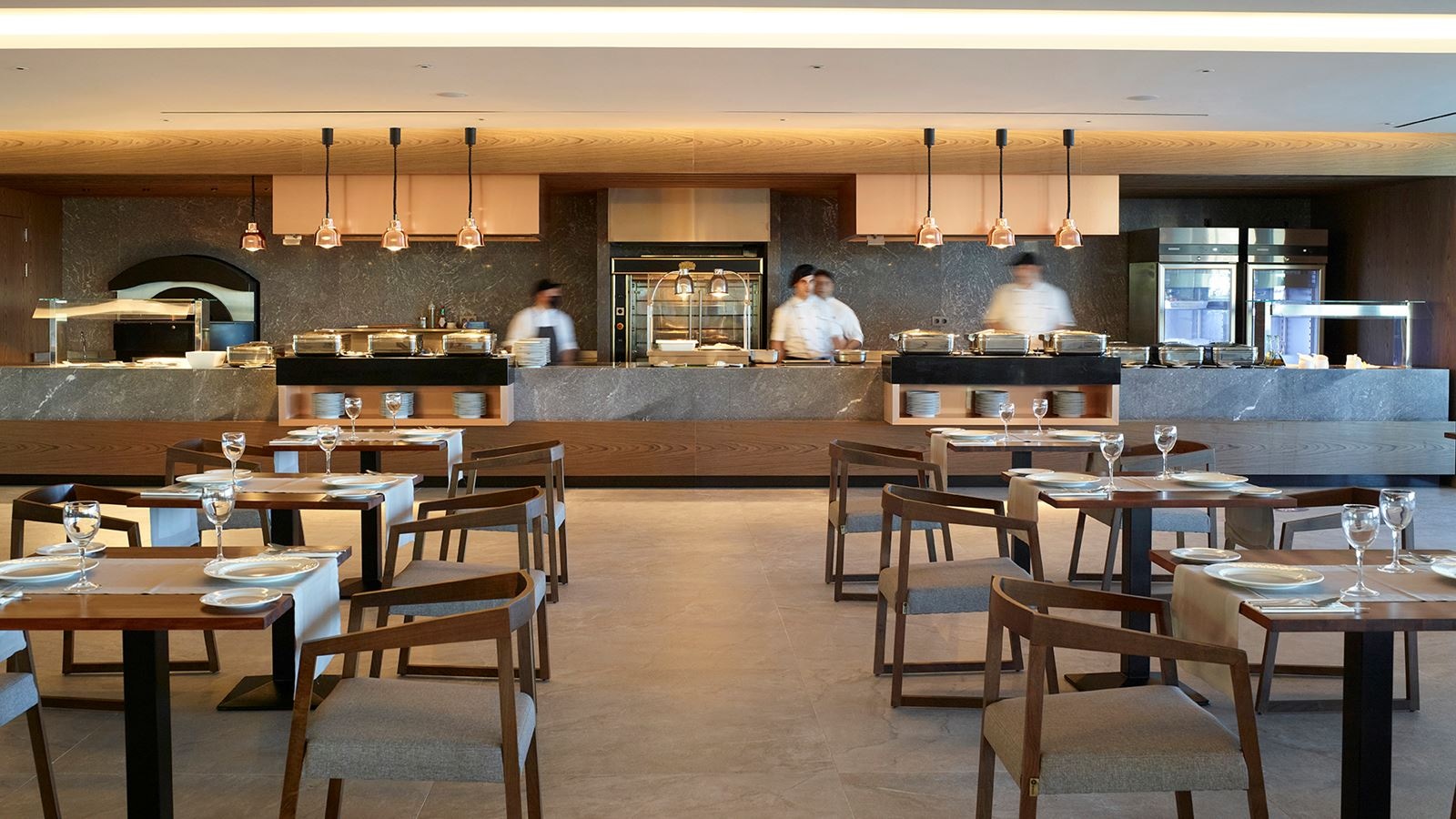 restaurants-vis-a-vis-main-buffet-restaurant