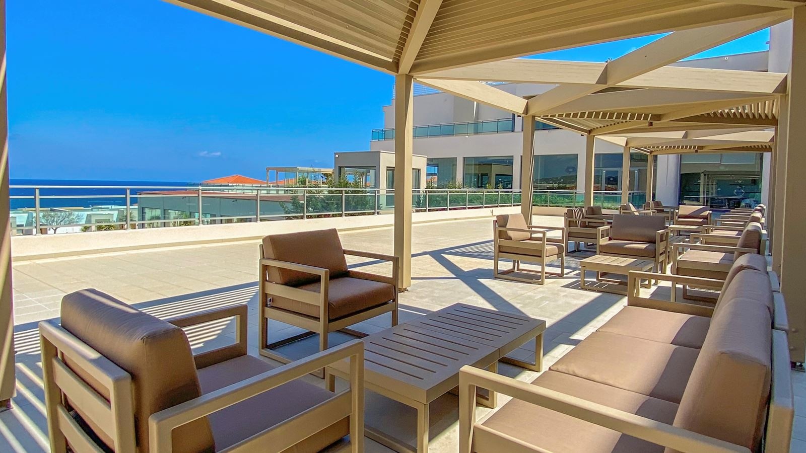 bars-thea-all-day-bar