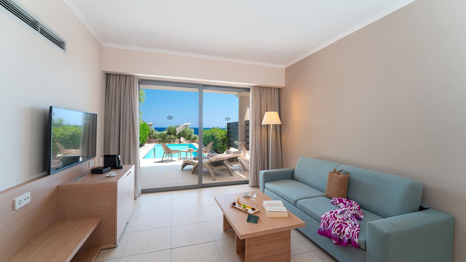 rooms-junior-suite-sea-view-with-private-pool