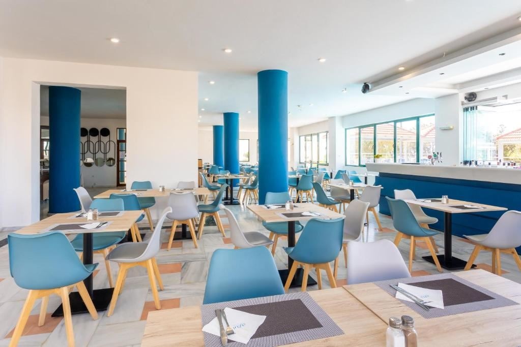 restaurants-restaurants