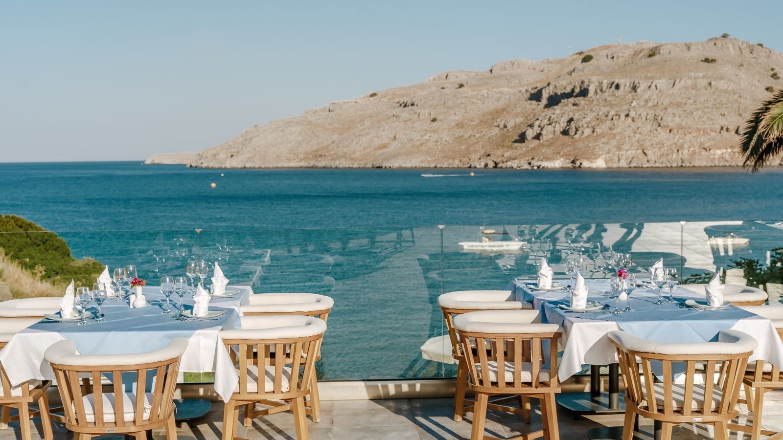 restaurants-meze-greek-thematic-restaurant