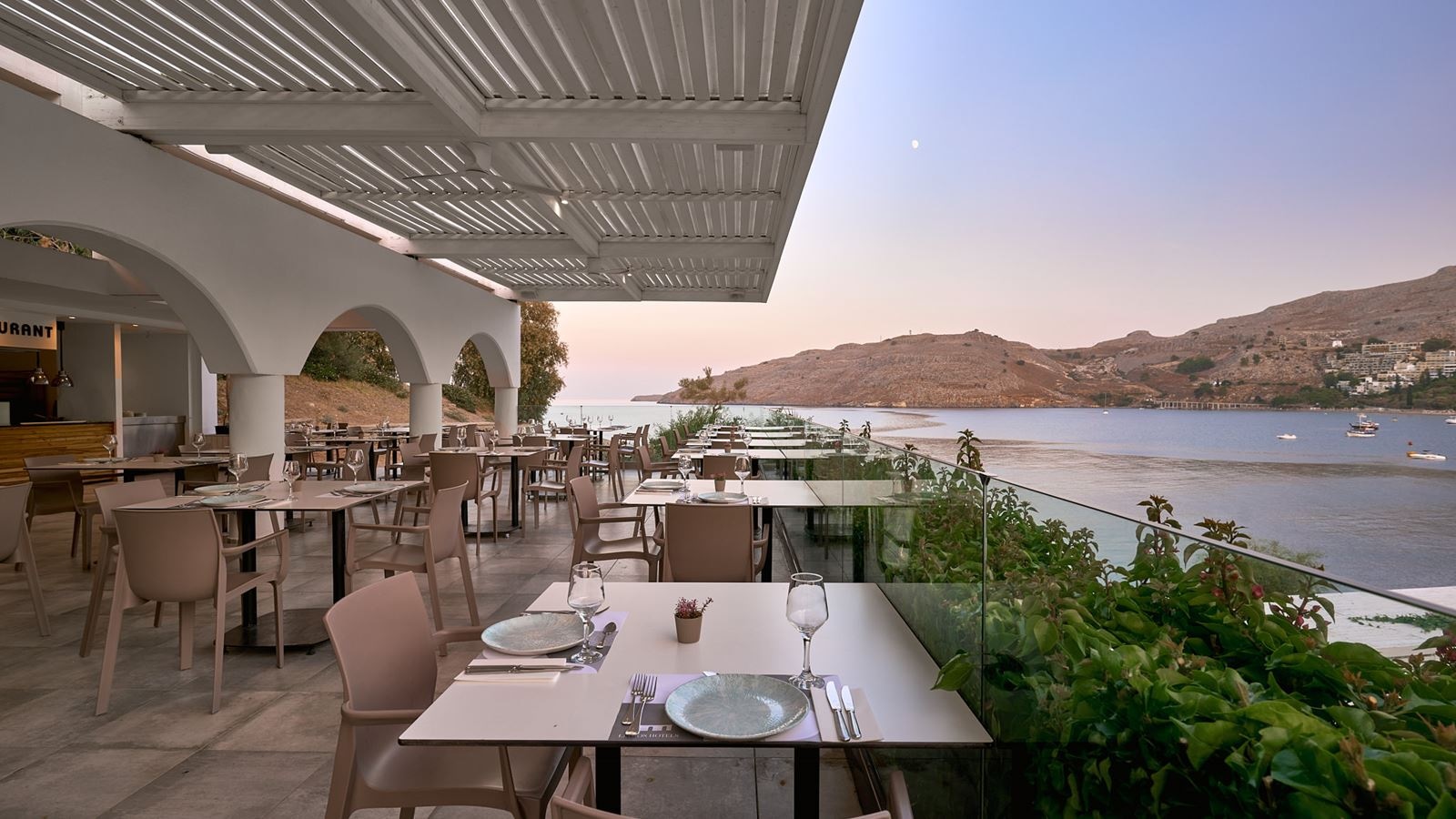 restaurants-mediterranean-thematic-restaurant