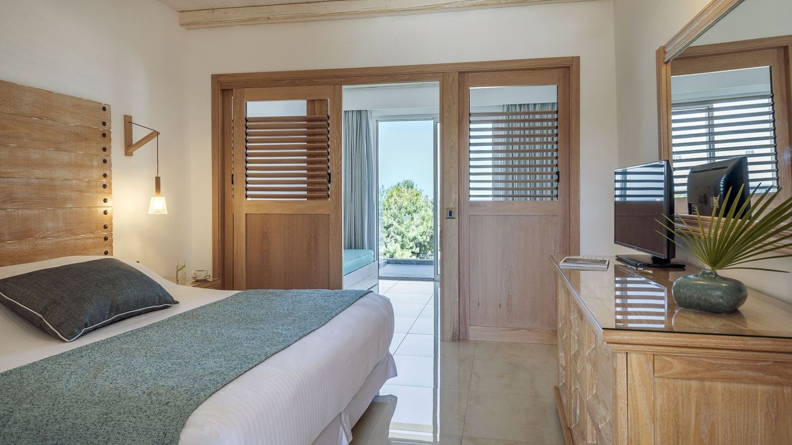 rooms-superior-family-garden-view