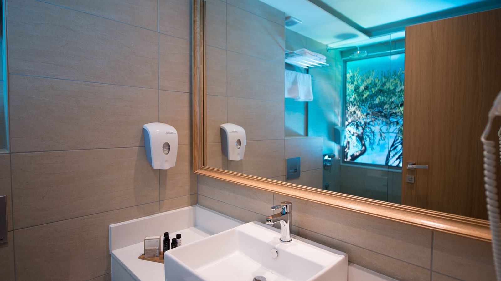 rooms-superior-family-land-view-5-pax