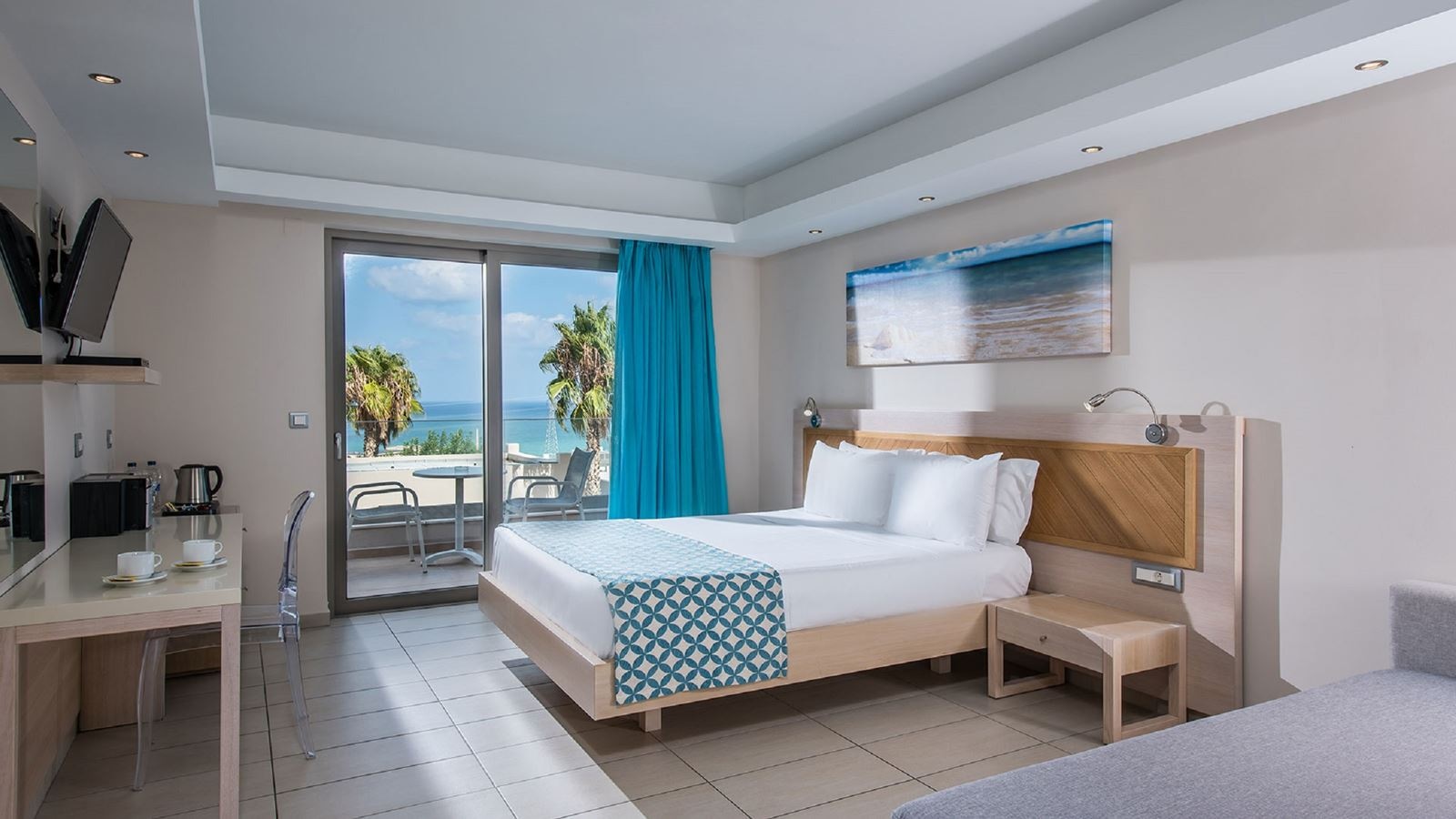 rooms-superior-sea-view-high-floor