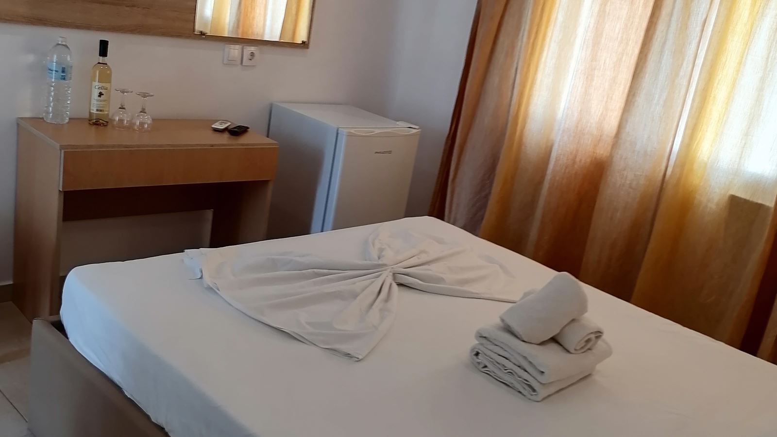 rooms-economy-double