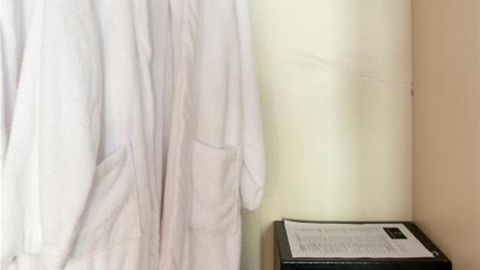 rooms-cozy-family-room-4-pax