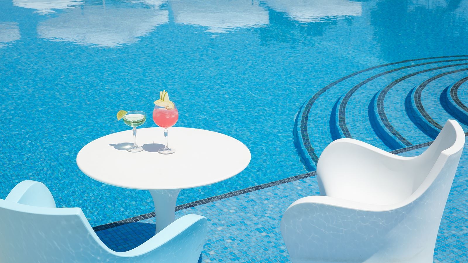 bars-veranda-pool-bar