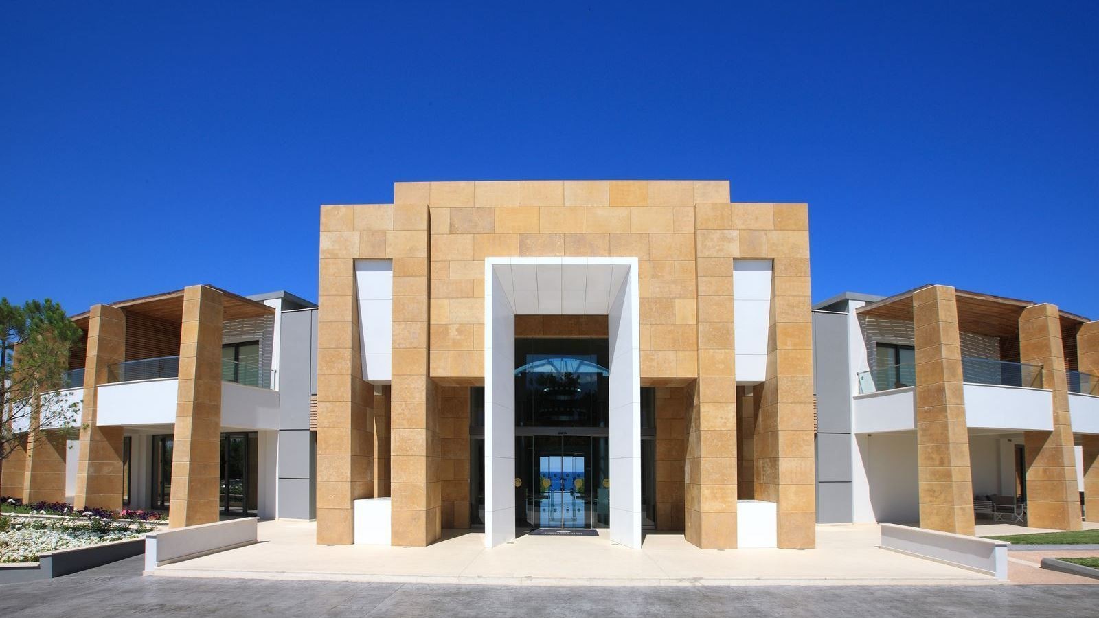 general-main-building