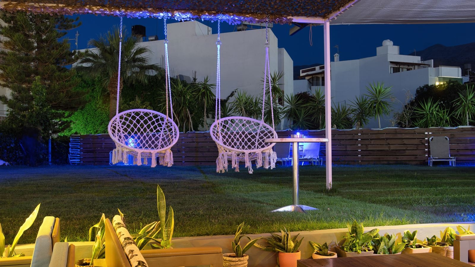 bars-ilios-1-pool-bar