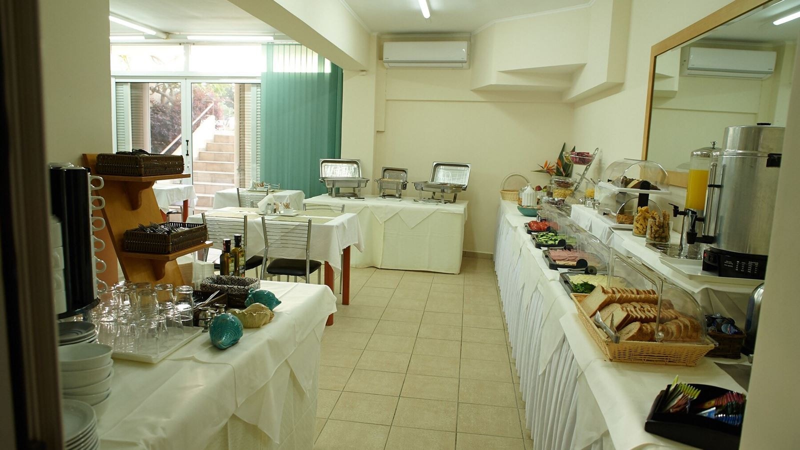 restaurants-restaurants