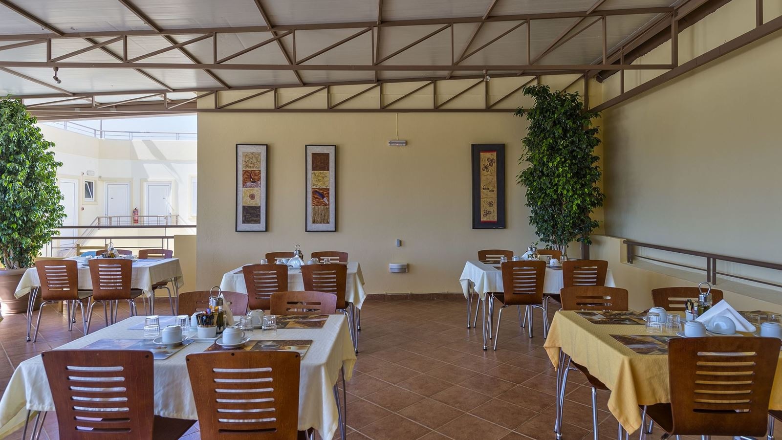 restaurants-restaurants