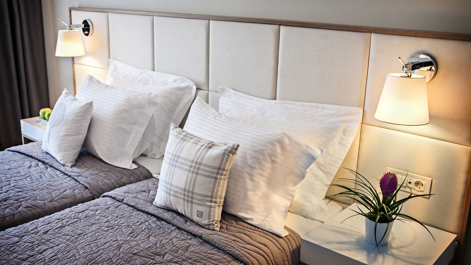 rooms-two-bedroom-apartment