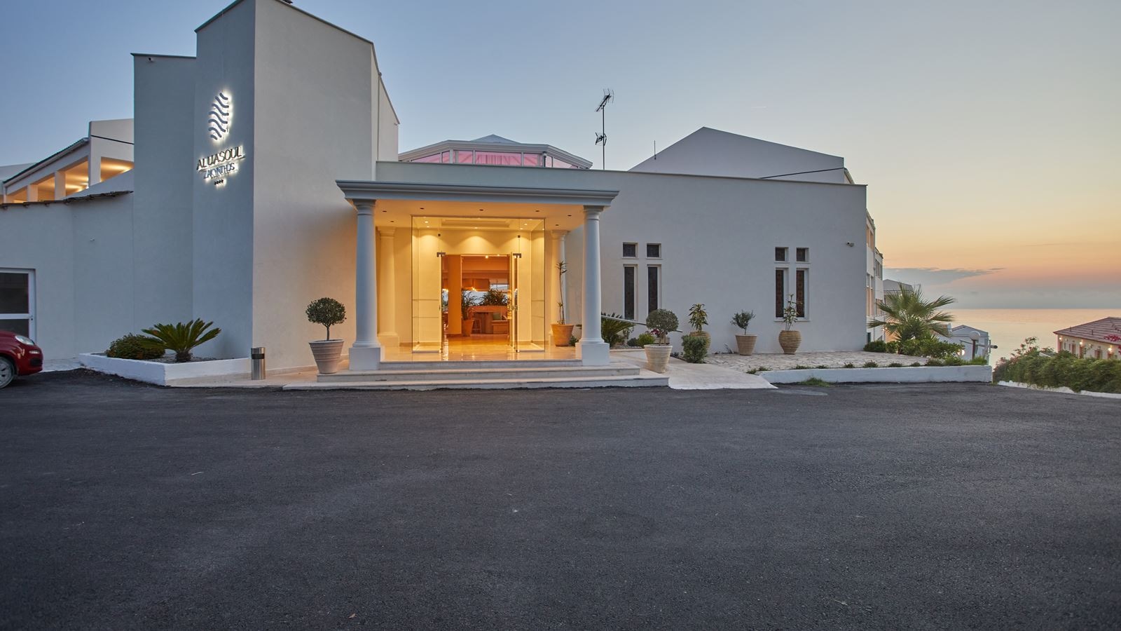 general-main-building