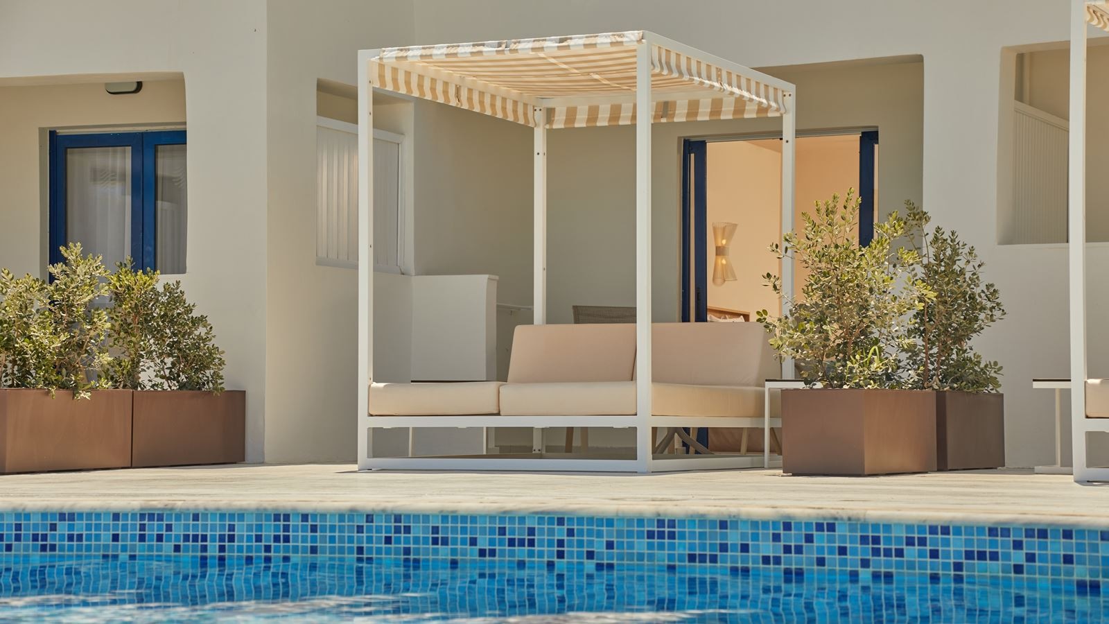 rooms-my-favorite-club-junior-suite-frontal-sea-view-swim-up