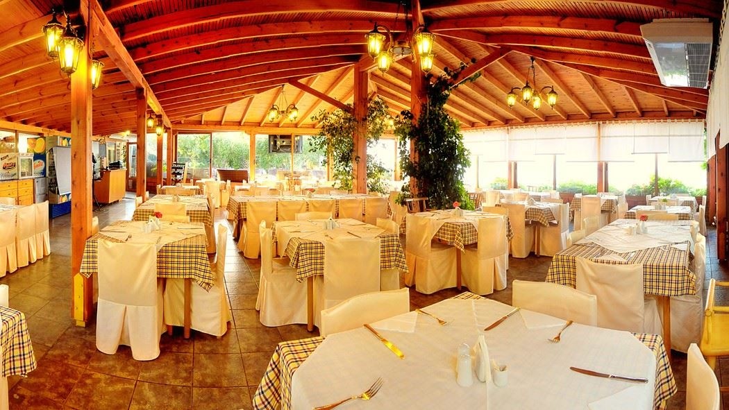 restaurants-beach-side-restaurant