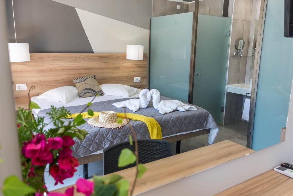 rooms-room-superior--double-balcony-or-terrace