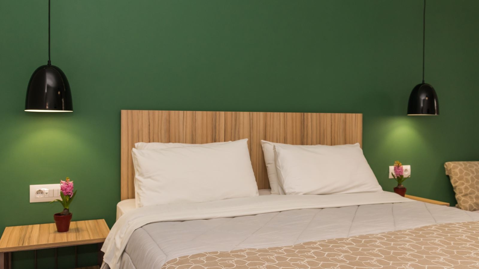 rooms-room-family-balcony-or-terrace