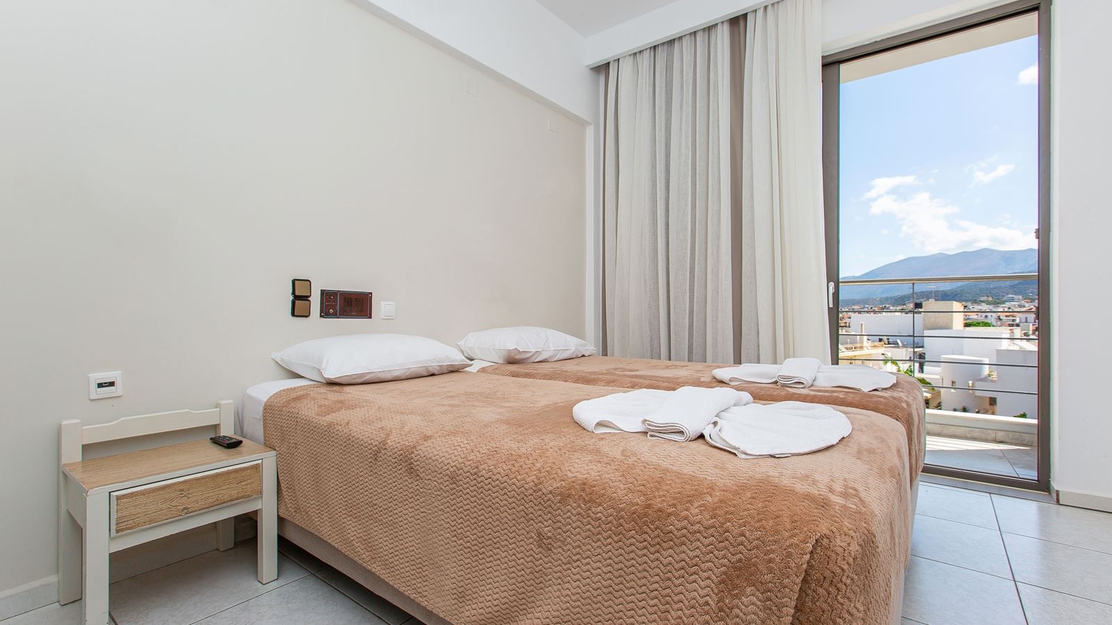 rooms-double-standard-studio