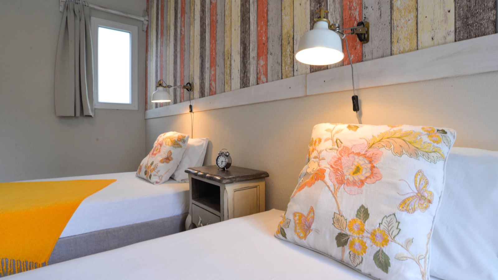 rooms-studio-superior-twindouble-balcony-or-terrace